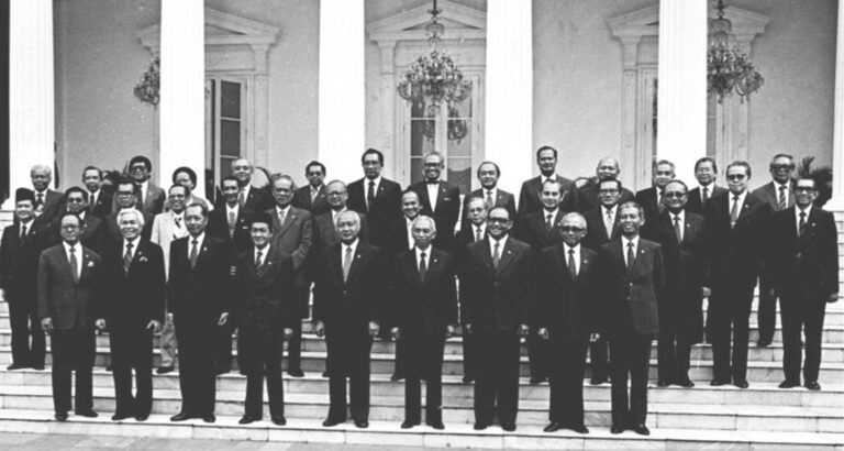 Kabinet Pembangunan III: Susunan Kabinet, Pembentukan dan Program Kerja