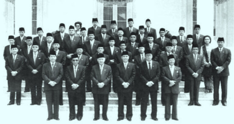 Kabinet Pembangunan VI: Susunan Kabinet dan Program Kerja